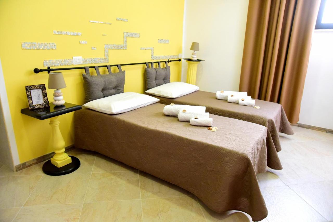 Armonia Rooms Termoli Exteriör bild